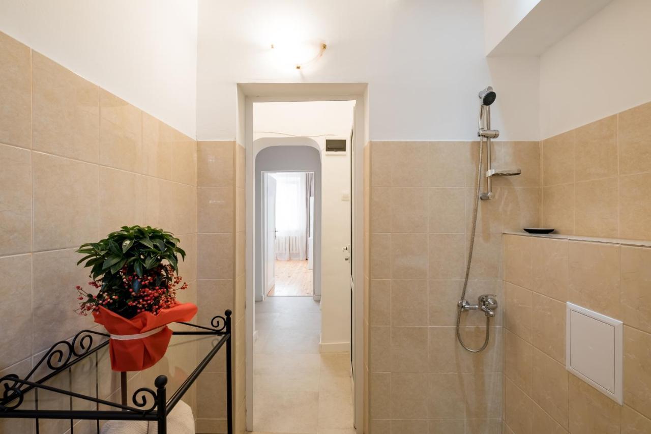 Spacious 3 Bedroom Home In Sofia'S Top Center エクステリア 写真
